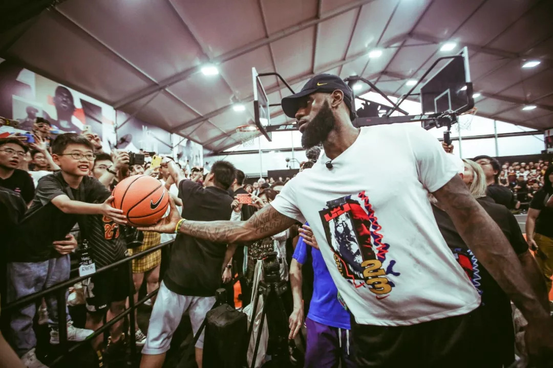 放弃阿根廷选择为意大利出战？卡斯特罗：我不能也不想那么做（改披意大利战袍？卡斯特罗：我做不到，也不愿意）