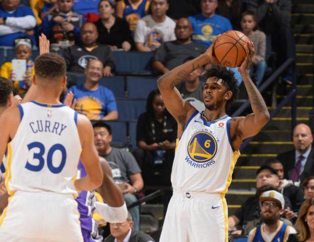 阿劳霍在巴萨已被罚下5次，本世纪仅次于皮克、莫塔和马克斯（阿劳霍在巴萨已染红5次，本世纪仅次于皮克、莫塔与马尔克斯）