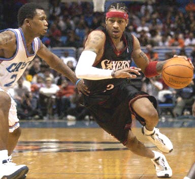 封神！62岁穆帅2射正绞杀64%控球，皇马决定欧冠生死？（62岁穆帅神级逆袭：2次射正克制64%控球，皇马将左右欧冠生死？）