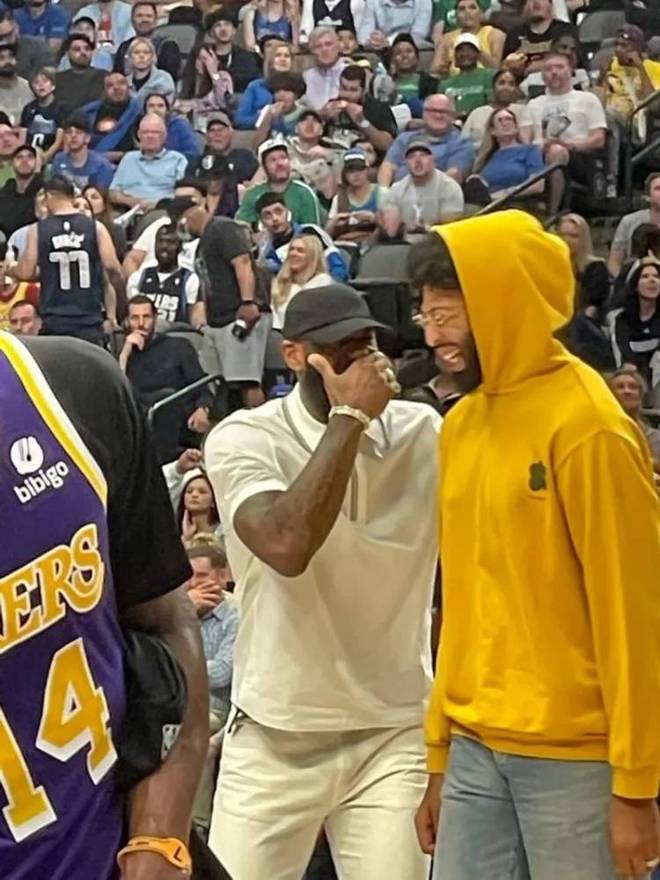 NBA球员合同更新及薪资排行榜（NBA球员最新合同动态与薪资榜单）