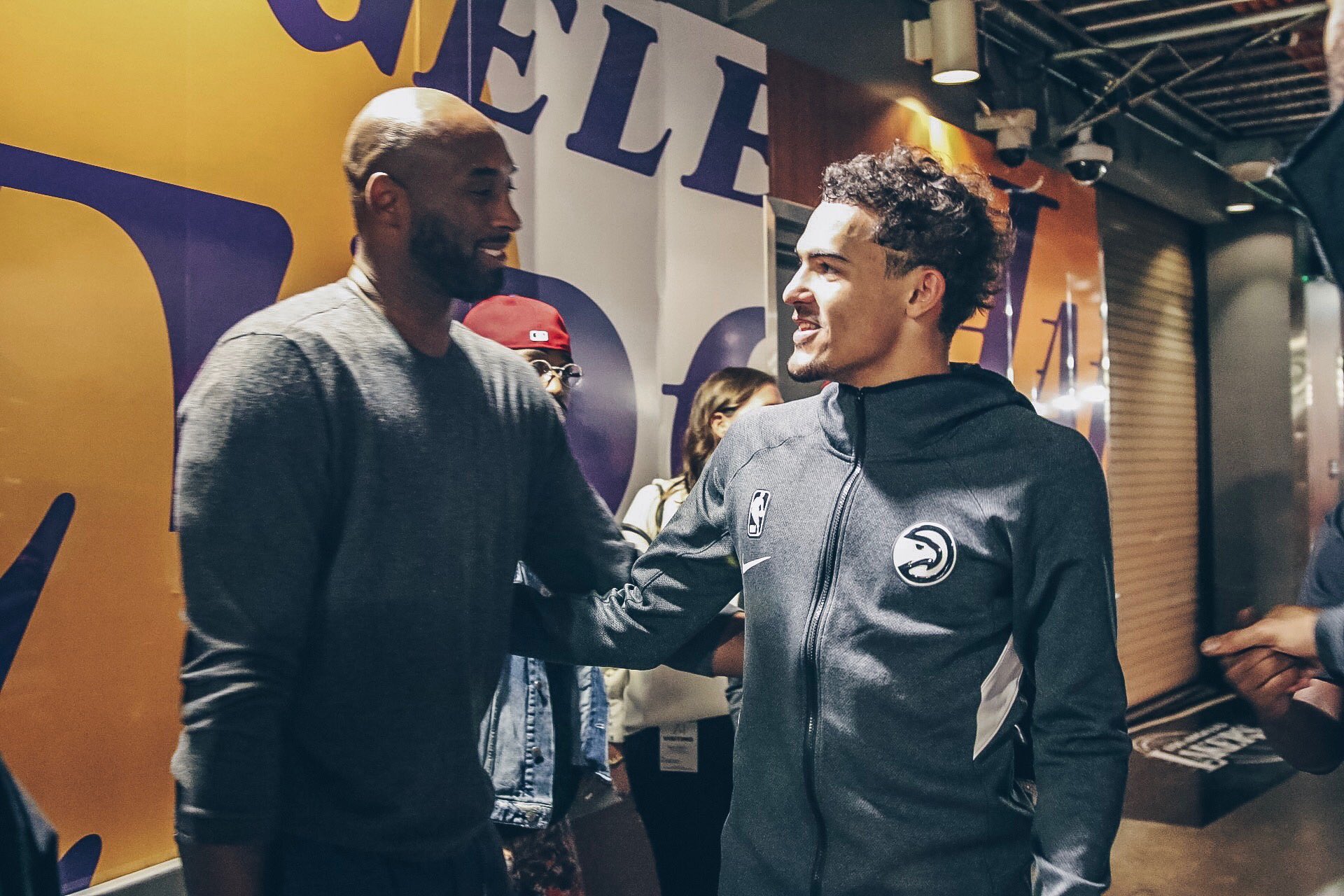 尤文vs乌迪内斯：伊尔迪兹、乔纳森-戴维首发，麦肯尼出战（尤文迎战乌迪内斯：伊尔迪兹、乔纳森-戴维首发，麦肯尼在列）